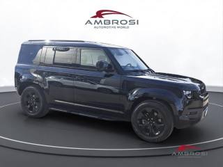LAND ROVER Defender usata 1