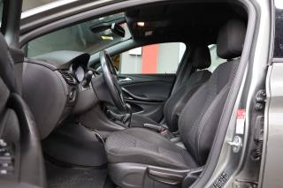 OPEL Astra usata, con Sistema di parcheggio automatico