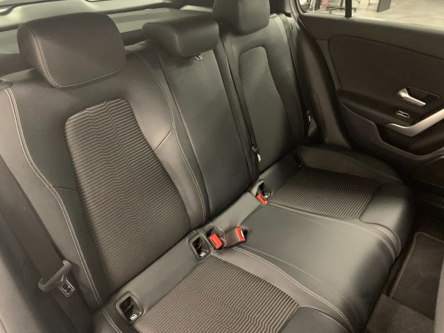 MERCEDES-BENZ A 180 usata, con Vetri oscurati