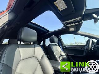 PORSCHE Macan usata, con Volante multifunzione