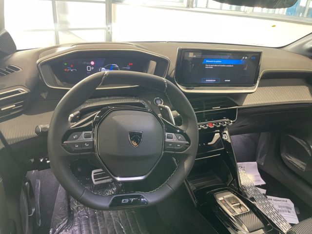 PEUGEOT 208 usata, con USB