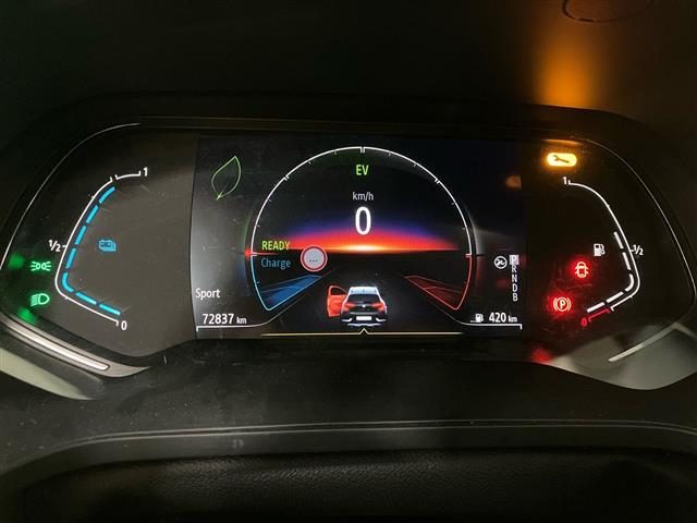 RENAULT Captur usata, con Bracciolo