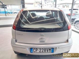 OPEL Corsa usata, con Climatizzatore