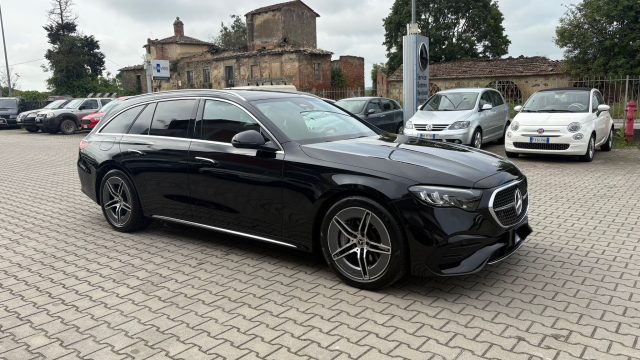 MERCEDES-BENZ E 220 usata, con Airbag