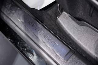 PEUGEOT 5008 usata, con Servosterzo