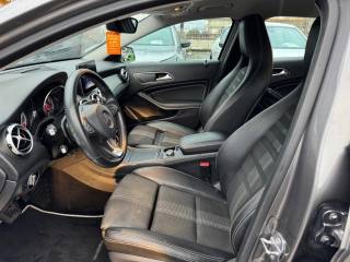 MERCEDES-BENZ GLA 200 usata, con Fari LED