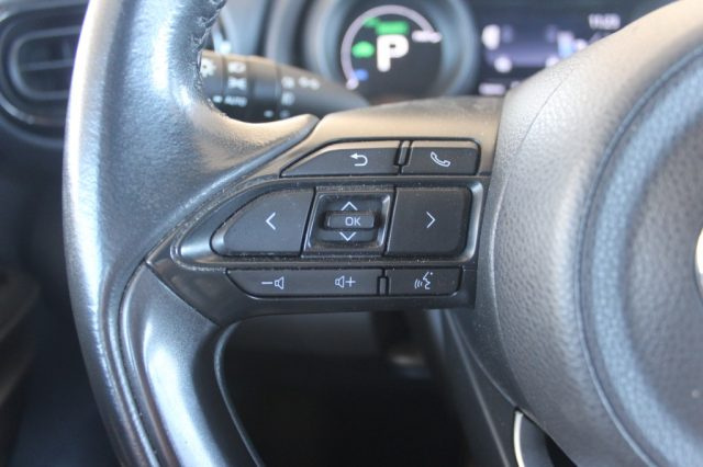 TOYOTA Yaris usata, con Airbag testa