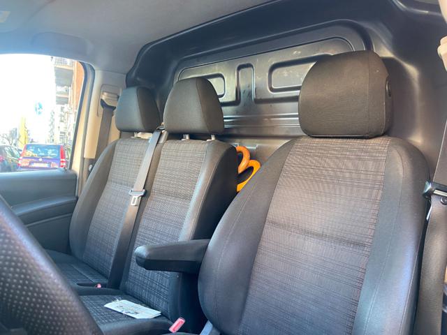 MERCEDES-BENZ Vito usata 12