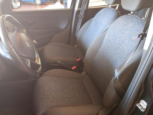 LANCIA Ypsilon usata, con ESP