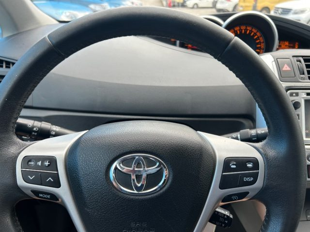 TOYOTA Verso usata, con Fendinebbia