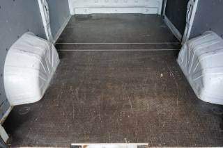 PEUGEOT Boxer usata, con USB