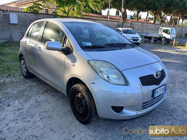TOYOTA Yaris usata, con Airbag