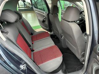 VOLKSWAGEN Golf usata, con ESP