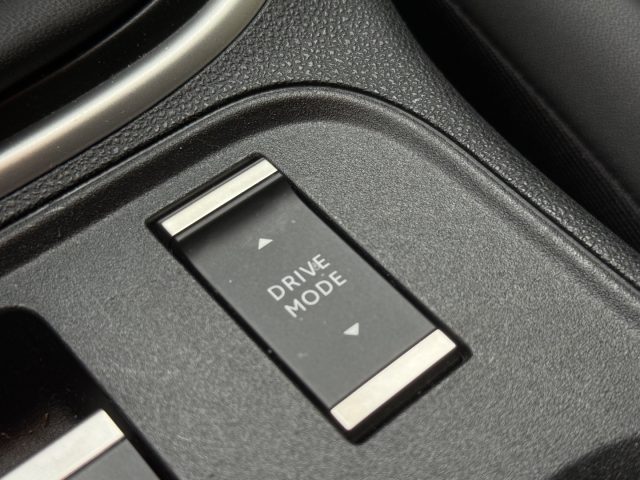 JEEP Avenger usata, con Vivavoce