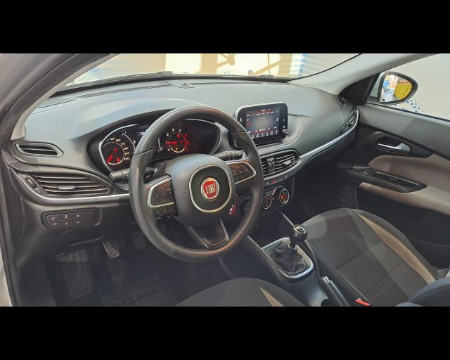 FIAT Tipo usata, con Controllo automatico clima