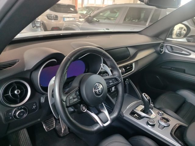 ALFA ROMEO Stelvio usata, con Autoradio digitale