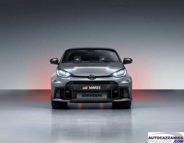 TOYOTA Yaris usata, con Climatizzatore