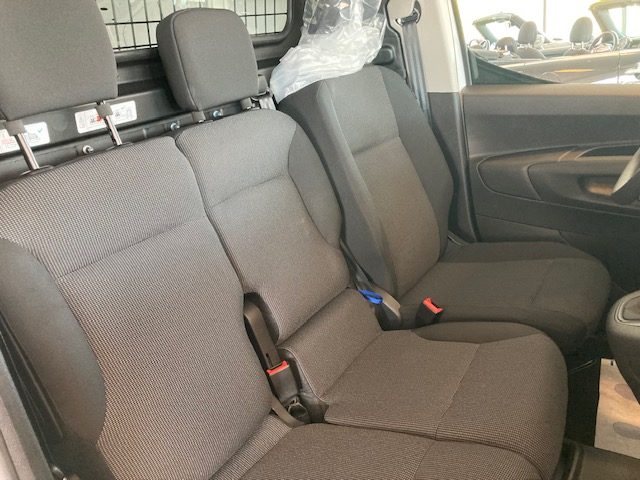 TOYOTA Proace City usata, con Fari LED