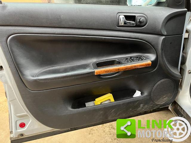 VOLKSWAGEN Passat usata 19