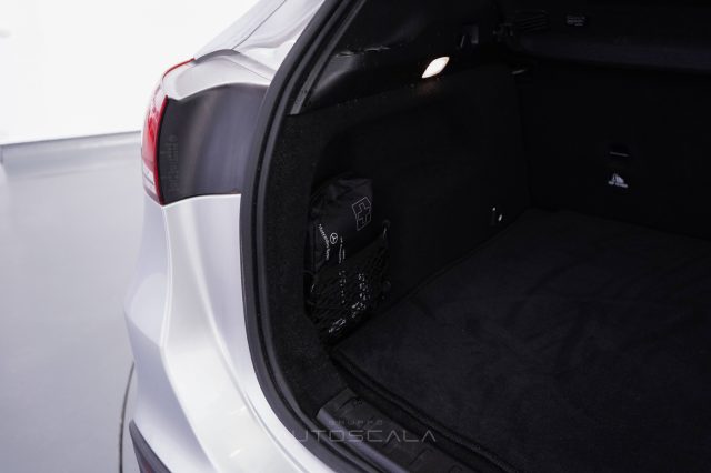 MERCEDES-BENZ GLA 200 usata 41