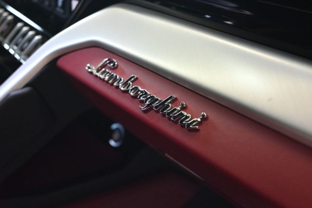 LAMBORGHINI Urus usata 183
