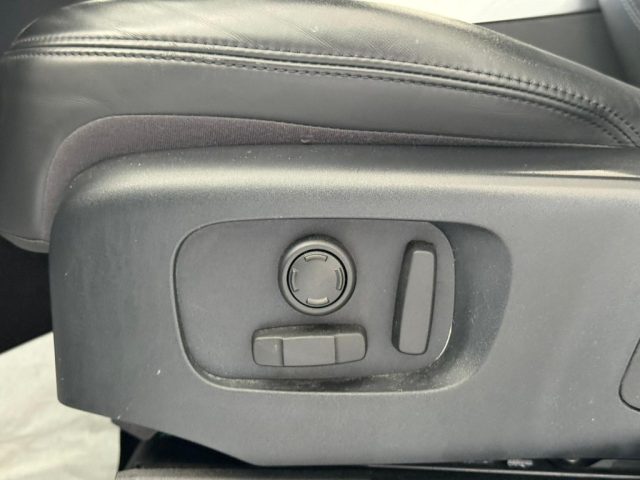 LAND ROVER Range Rover Sport usata, con Autoradio digitale