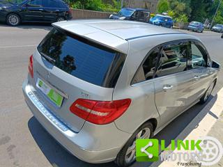 MERCEDES-BENZ B 200 usata, con Spoiler