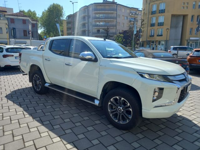 MITSUBISHI L200 usata, con Airbag