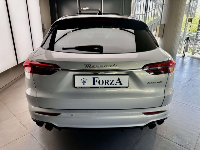 MASERATI Grecale usata, con Autoradio