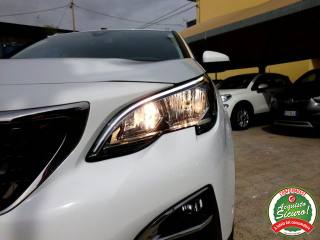 PEUGEOT 3008 usata, con Sensori di parcheggio posteriori