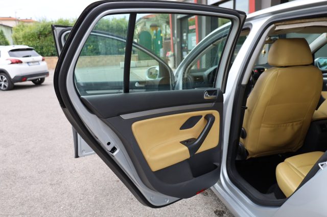 VOLKSWAGEN Golf usata 51
