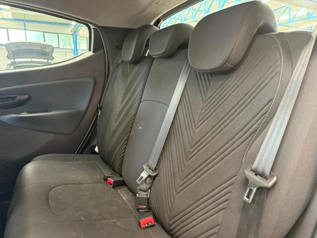 LANCIA Ypsilon usata, con Sedile posteriore sdoppiato