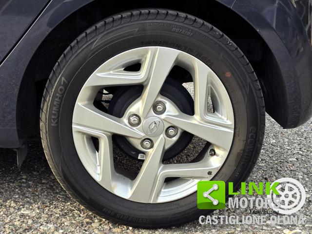 HYUNDAI i10 usata, con Sedile posteriore sdoppiato