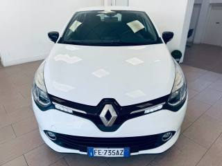 RENAULT Clio usata, con Airbag