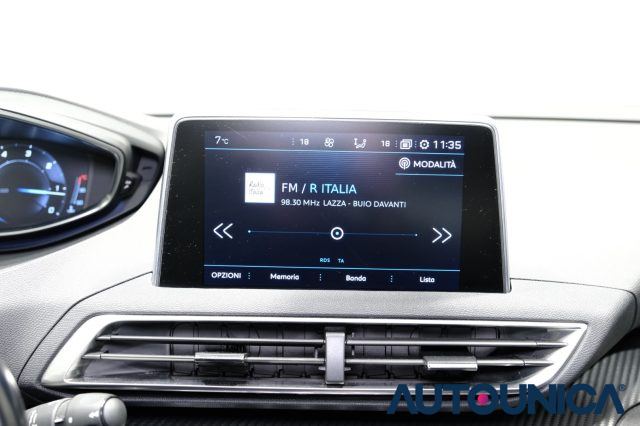 PEUGEOT 3008 usata, con Volante multifunzione