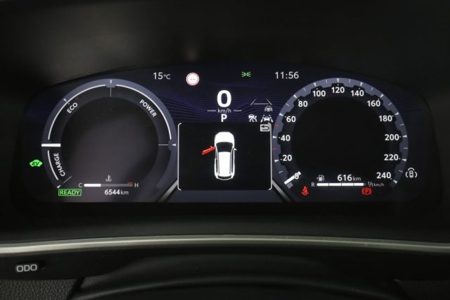 TOYOTA Corolla Cross usata 12