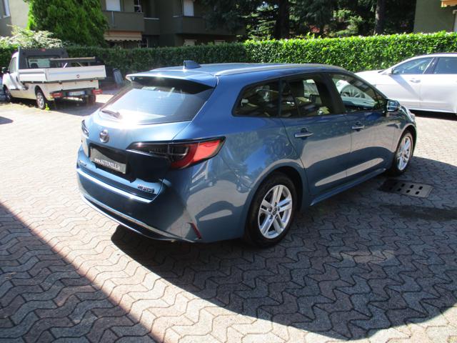 TOYOTA Corolla usata, con Autoradio