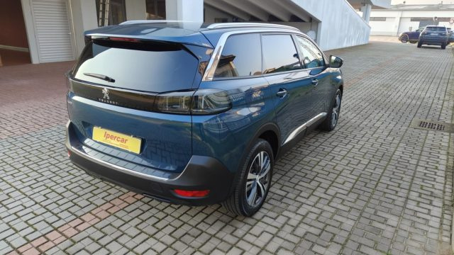 PEUGEOT 5008 usata, con Autoradio