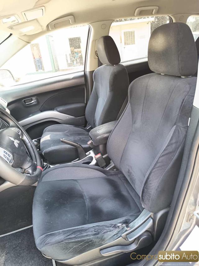 MITSUBISHI Outlander usata, con Climatizzatore