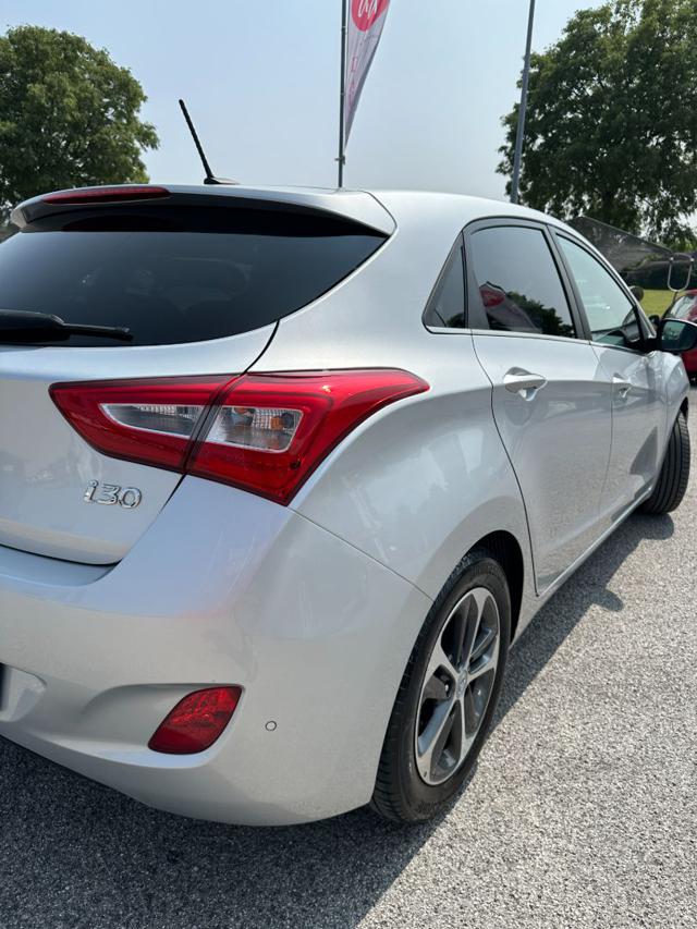 HYUNDAI i30 usata, con Autoradio