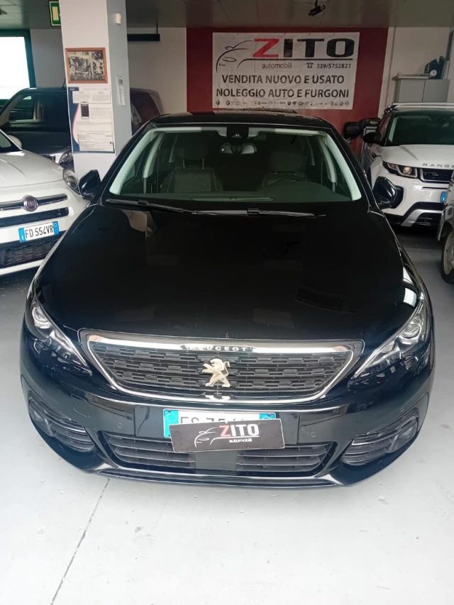 PEUGEOT 308 usata, con Airbag