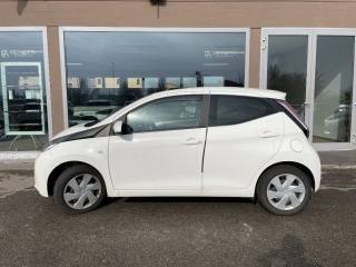 TOYOTA Aygo Connect 1.0 VVT-i 72 CV 5 porte x-fun