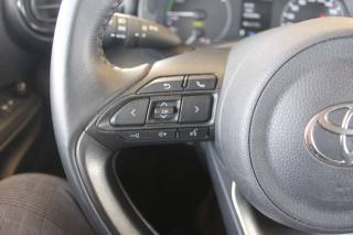 TOYOTA Yaris usata, con Sensore di luce