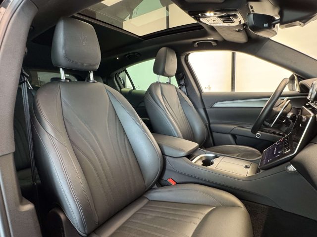 MASERATI Grecale usata, con Volante in pelle