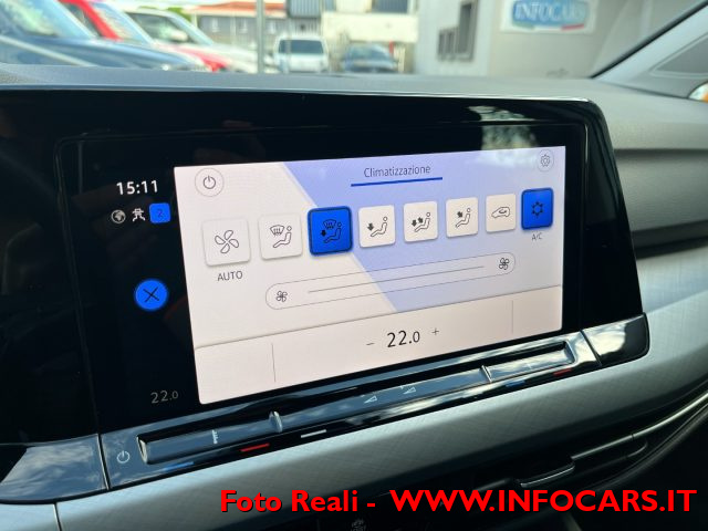 VOLKSWAGEN Golf usata, con USB