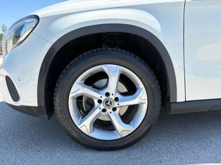 MERCEDES-BENZ GLA 180 usata, con Autoradio