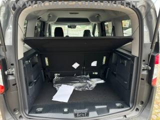 FORD Tourneo Courier usata, con Autoradio