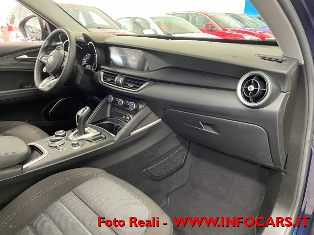 ALFA ROMEO Stelvio usata, con Controllo automatico clima