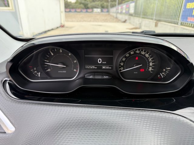 PEUGEOT 208 usata, con Airbag testa