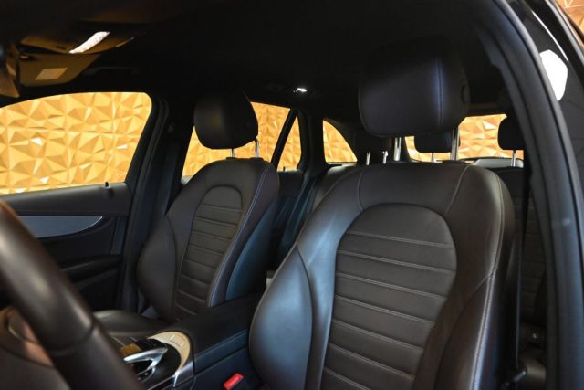 MERCEDES-BENZ GLC 220 usata 209